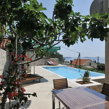 Dom wakacyjny Family Friendly House With A Swimming Pool Mlini, Dubrovnik - 12828