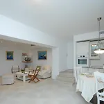 Family Friendly House With A Swimming Pool Mlini, Dubrovnik - 12828 Дом отдыха